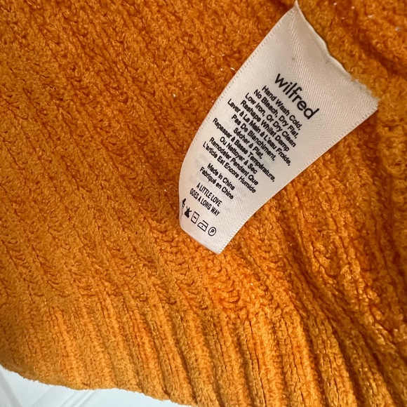 Aritzia Wilfred Bold Orange Knit Cardigan size S oversized - Picture 3 of 5